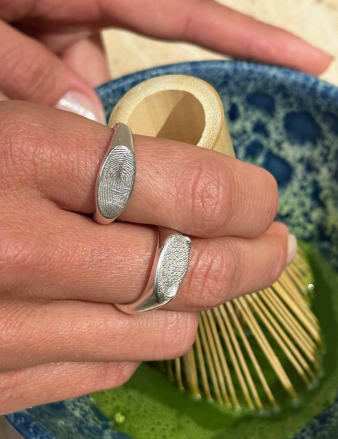 Bague empreinte digitale pour hommes et femmes en argent gravée à partir d'une empreinte réelle